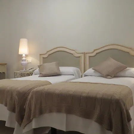 Rural Eloy Hotel 3*