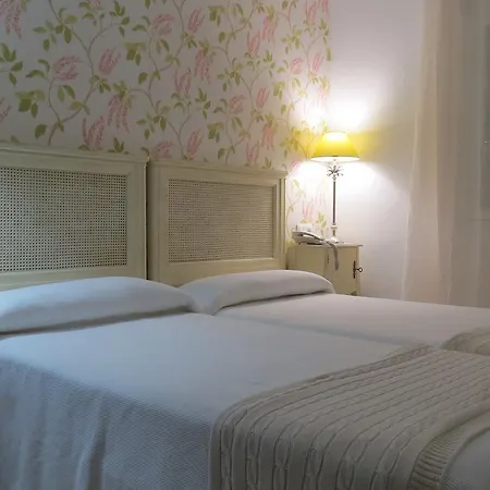 Rural Eloy Banos De Montemayor